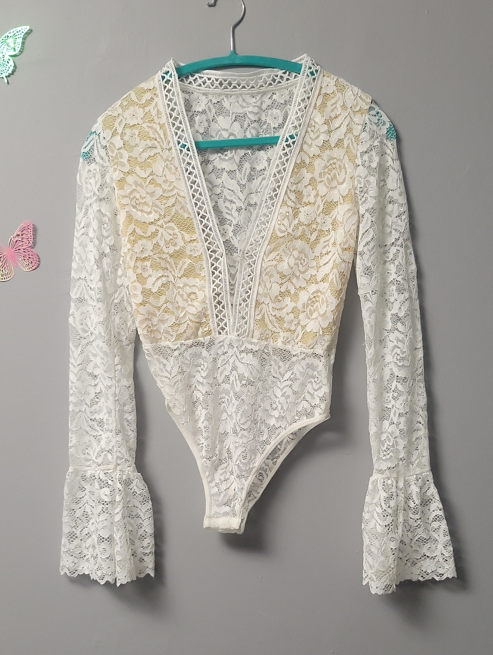 Lace Long-Sleeve V-Neck Bodysuit - White/Cream